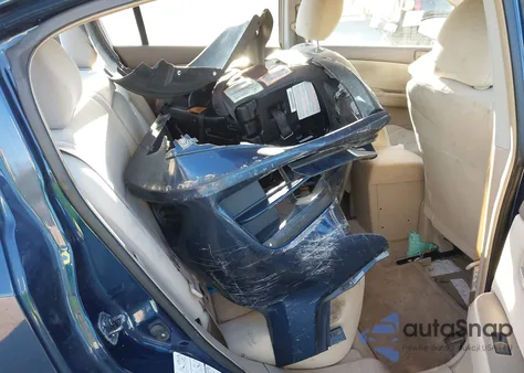 2010 Nissan Sentra 2.0 z USA, uszkodzony, nr VIN 3N1AB6AP0AL615958